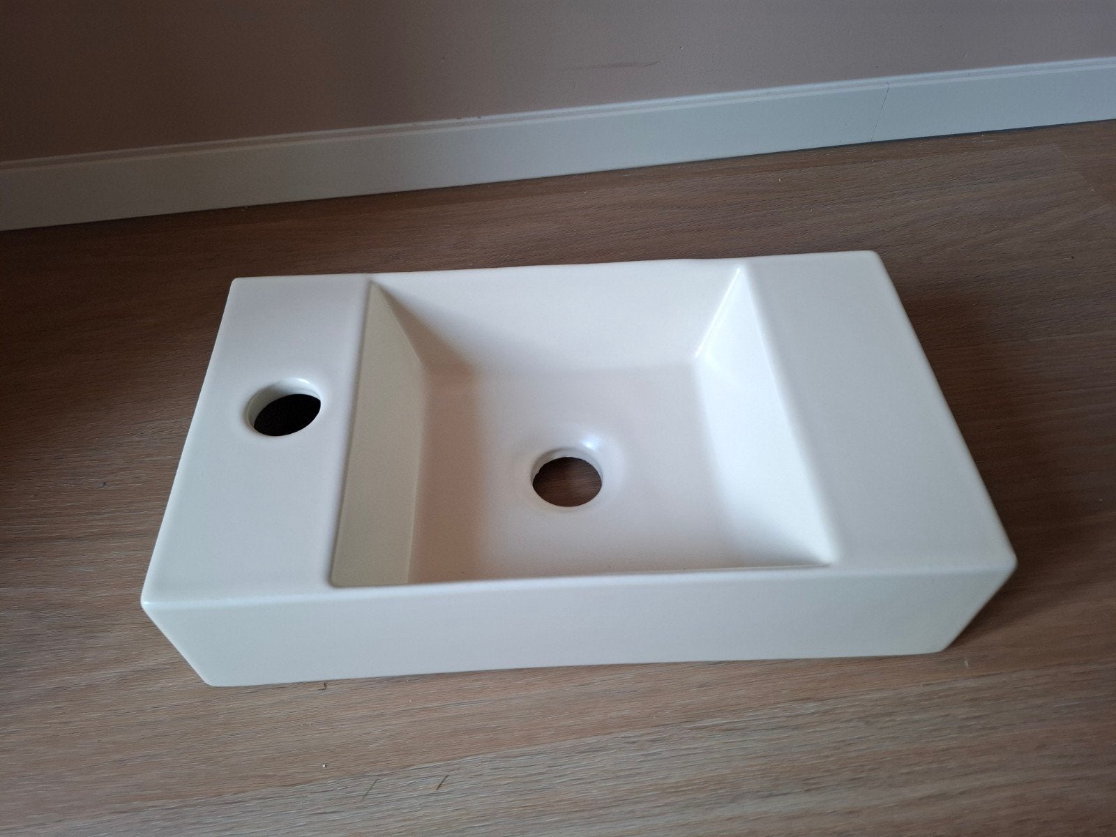 Ivoorkleurige toilet fontein met graangat links, Ophalen of Verzenden, Zo goed als nieuw, Steen, Wastafel