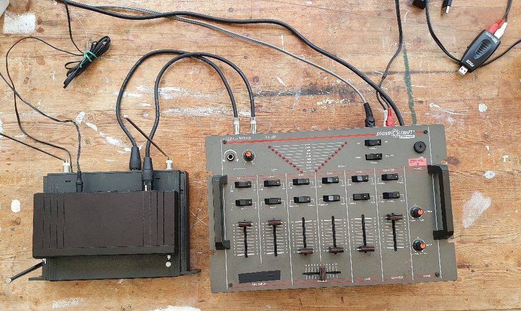 2 Sennheiser microfoons met mengpaneel, Ophalen of Verzenden, Gebruikt, Overige typen, Draadloos