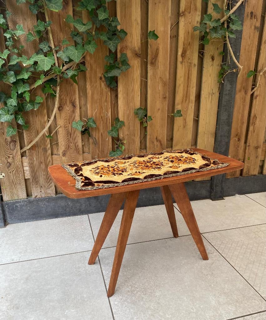 Salontafel - Hout - Vintage, inclusief tafelkleedje, Ophalen, Minder dan 50 cm, 50 tot 100 cm, Vintage