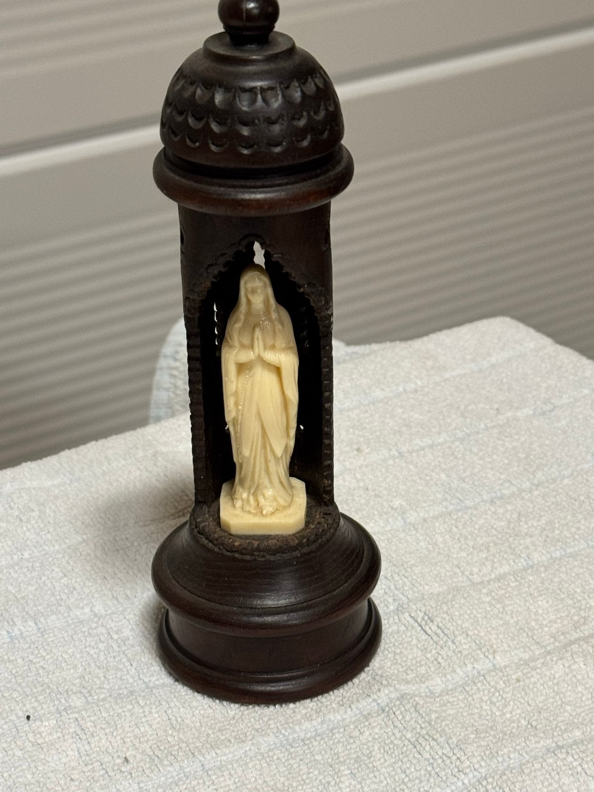 Antiek Mariabeeldje in houten schrijn, Ophalen of Verzenden