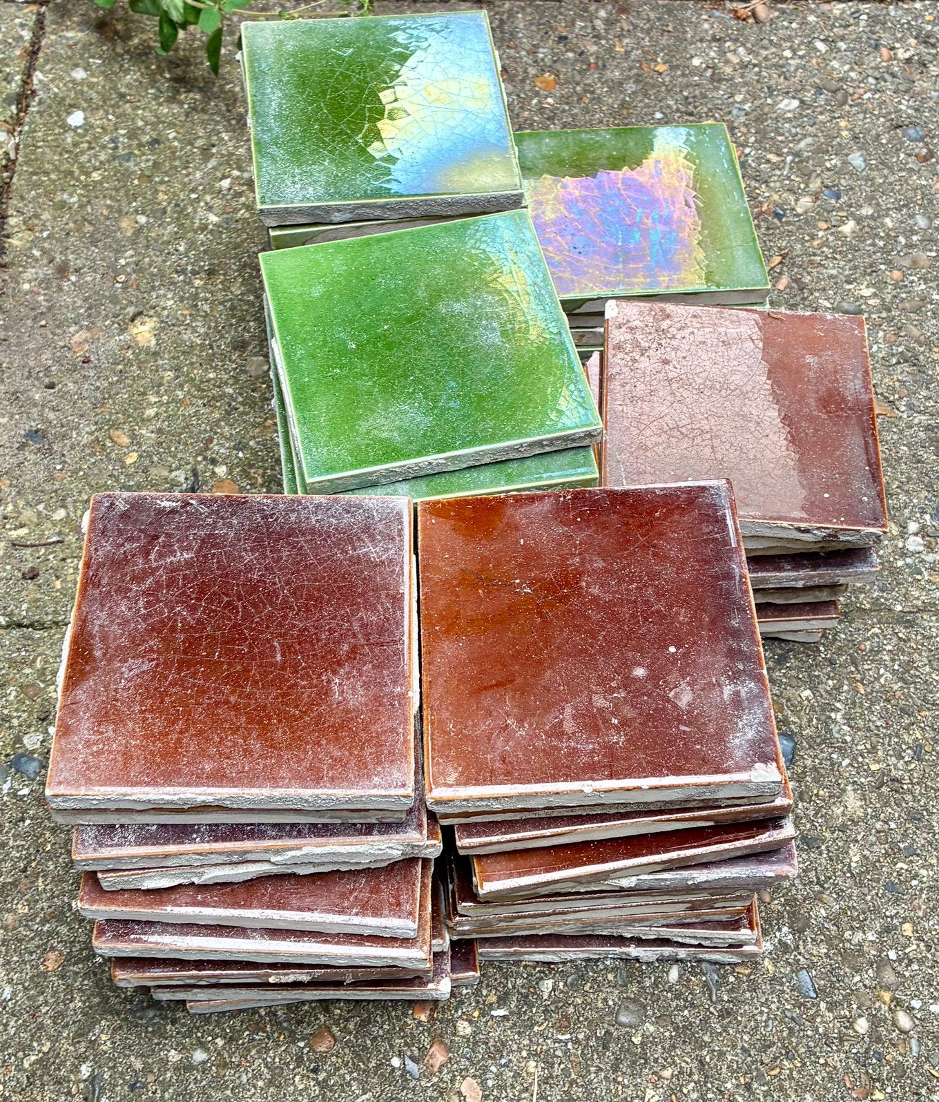 Antieke tegels (+/- 60 stuks) - groen en bruin, Doe-het-zelf en Verbouw, Tegels, Ophalen, Gebruikt, Minder dan 20 cm, Minder dan 20 cm