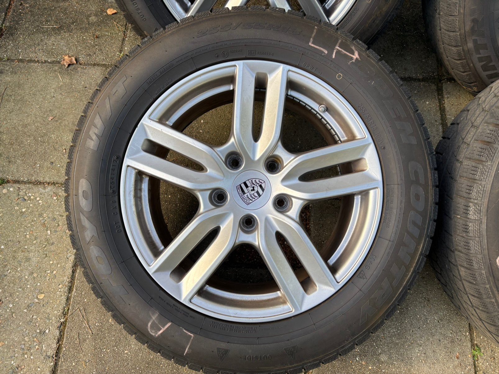 Porsche Cayenne 958 18 inch originele velgen - winterbanden, Ophalen, 18 inch, 255 mm, Banden en Velgen