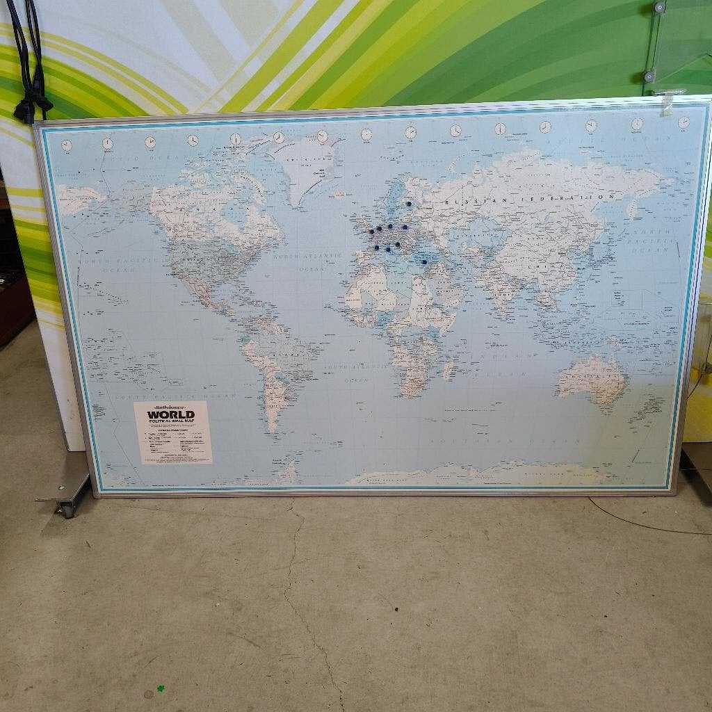Landkaart Canada-Brazil-Australia enz. afmeting 156x100 cm, Boeken, Overige gebieden, Landkaart, 1800 tot 2000, Ophalen