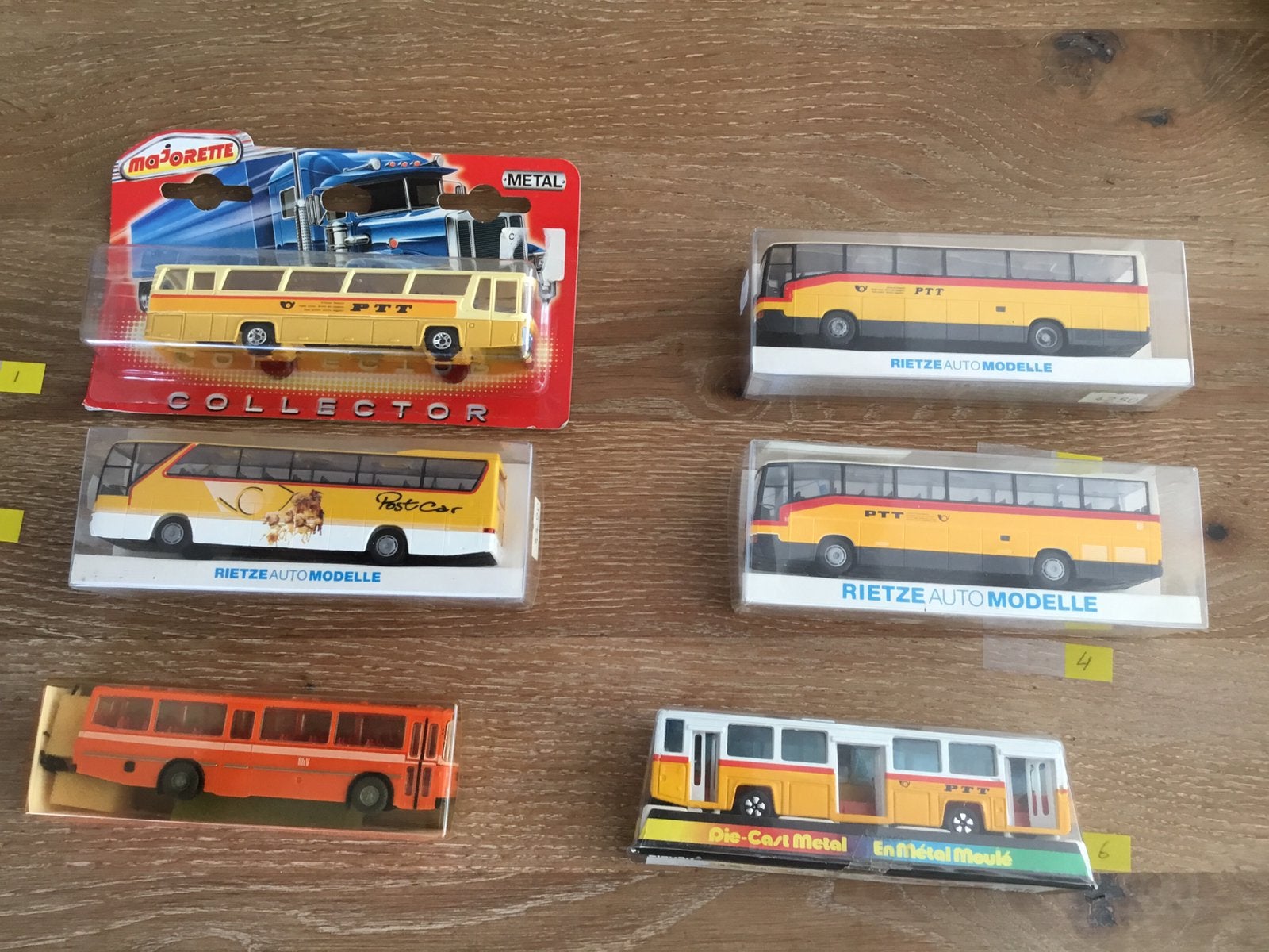 Postauto postbus bus autobus touringcar Zwitserland, Ophalen of Verzenden, Zo goed als nieuw, Bus of Vrachtwagen, Overige merken