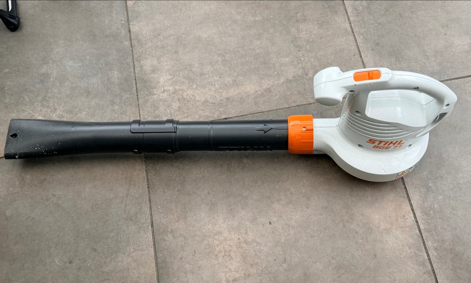 Stihl BGE 71 Bladblazer - Elektrisch en Handzaam, Ophalen of Verzenden, Gebruikt, Elektrisch, Handgedragen