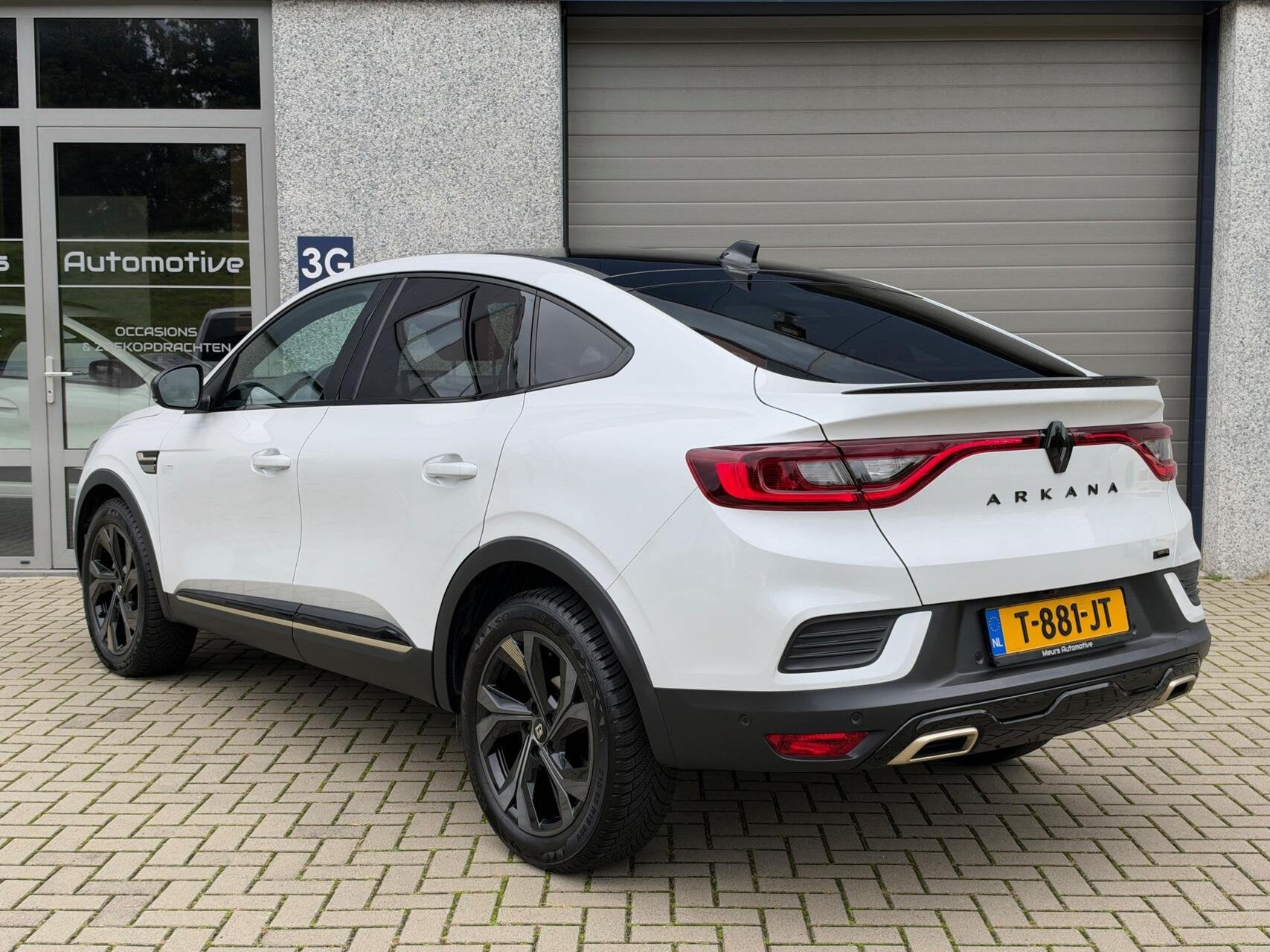 1.6 E-Tech hybrid 145 E-Tech engineered PANO/ACC/BOSE/Stoelv, Auto's, Gebruikt, Wit, 760 kg, Hybride Elektrisch/Benzine
