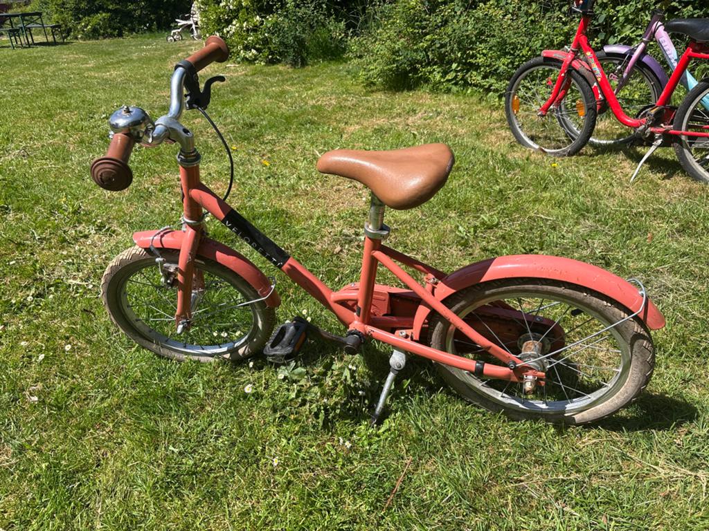 Veloretti kinderfiets 16 inch, Terugtraprem, Zijwieltjes, Ophalen of Verzenden, 16 tot 20 inch
