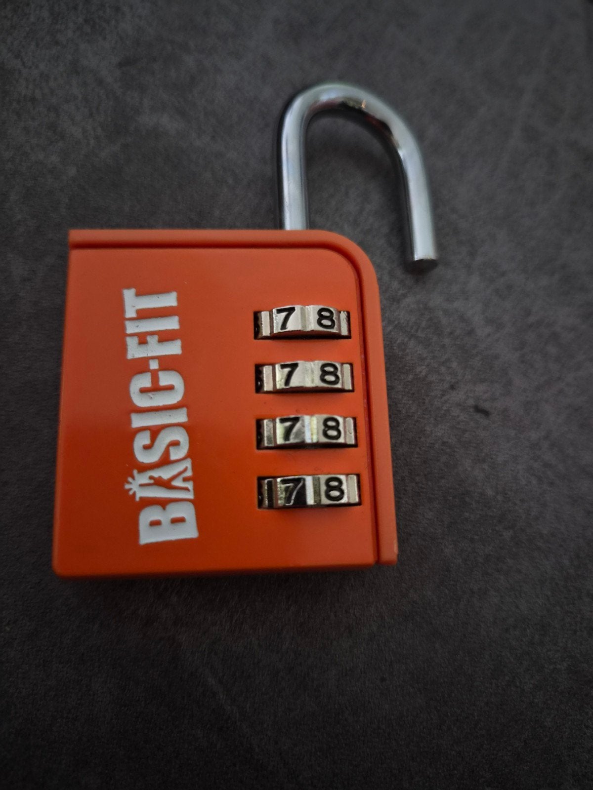 Basic-Fit Cijferslot - Oranje, Zo goed als nieuw, Ophalen, Zo goed als nieuw