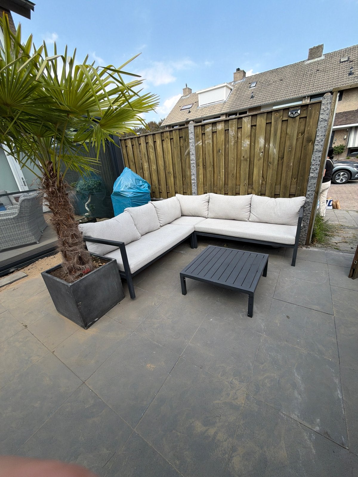 Moderne aluminium loungeset met lichte kussens, Tuin en Terras, Tuinsets en Loungesets, 5 zitplaatsen, Gebruikt, Aluminium, Ophalen of Verzenden