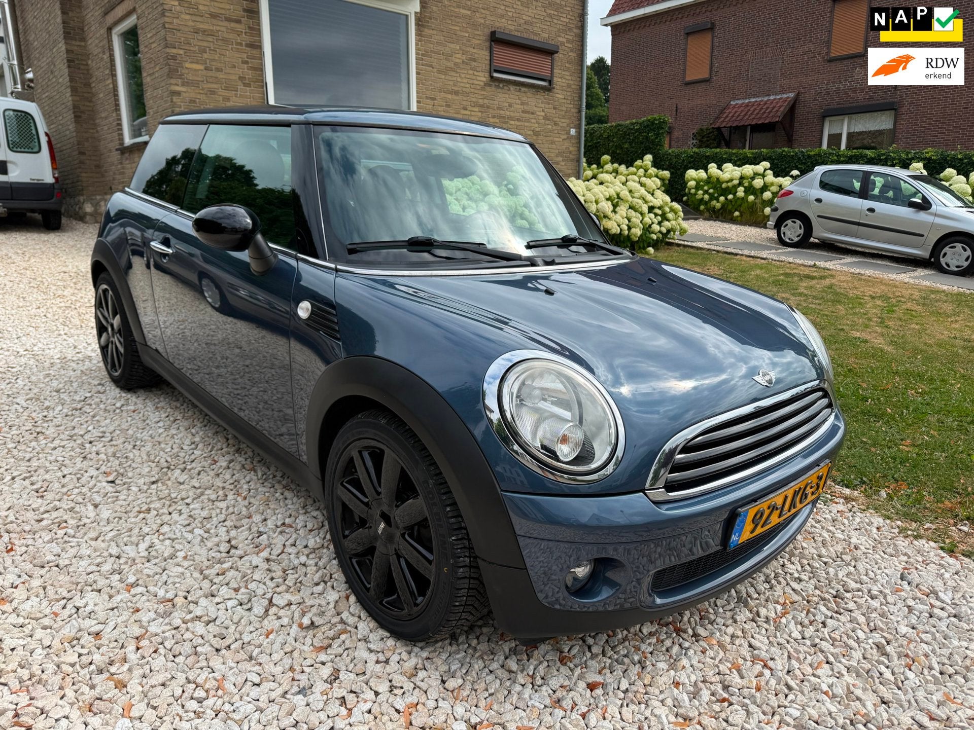 Mini 3-Deurs 1.6 MINIMALIST Business Line Nwe Distributieket, Voorwielaandrijving, Euro 5, Stof, 4 cilinders