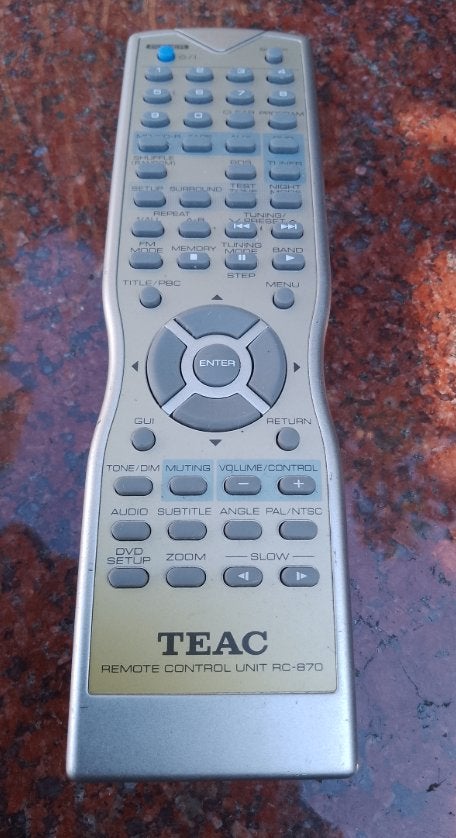 TEAK twee originele afstandsbedieningen, Ophalen of Verzenden, Zo goed als nieuw, Origineel, Dvd