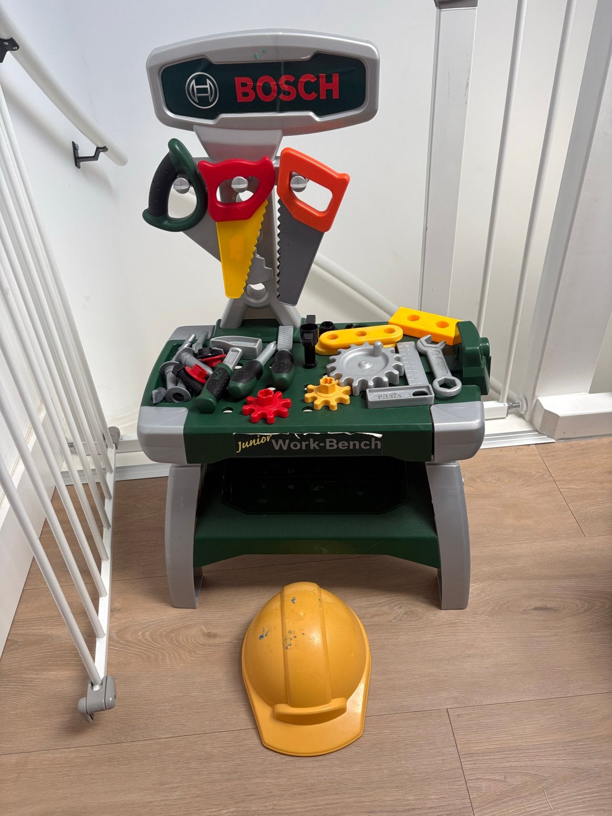Bosch Junior Werkbank met gereedschap en helm, Kinderen en Baby's, Ophalen, Gebruikt, Jongen of Meisje