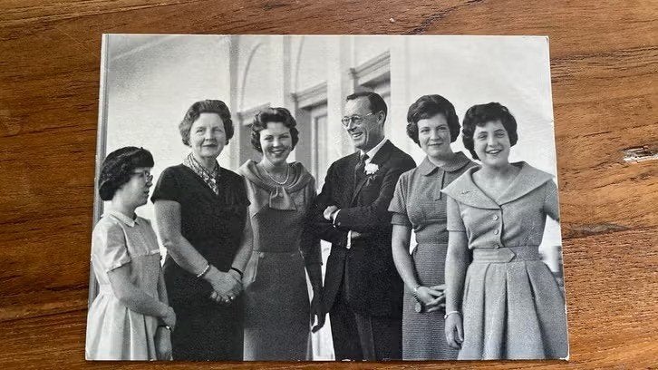Ansichtkaart koninklijk huis ( zwart/ wit), Ophalen of Verzenden, Gebruikt, Kaart, Foto of Prent