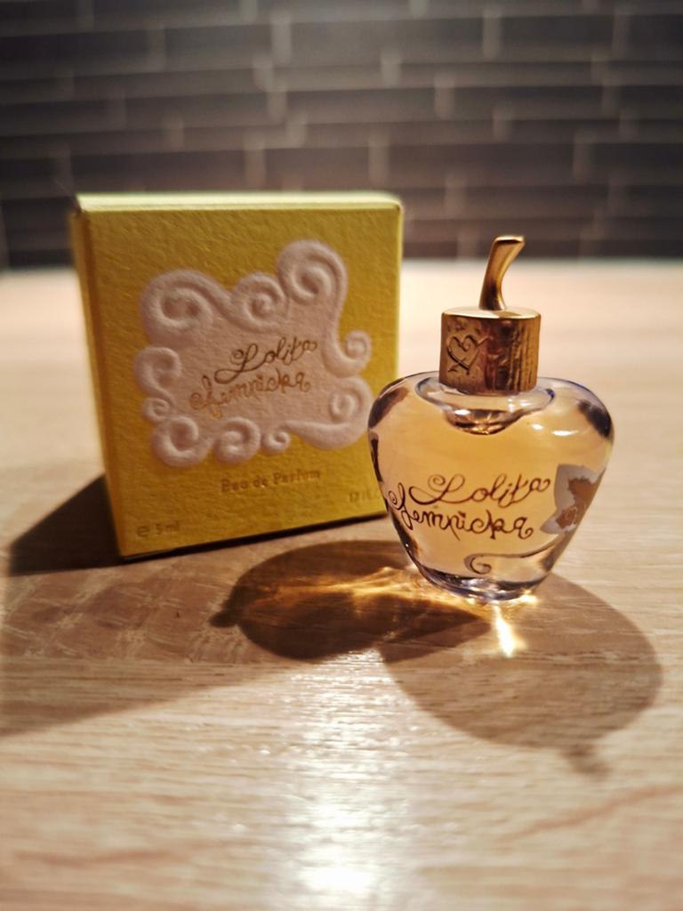 Miniatuur Lolita Lempicka 'Eau de parfum' 5 ml., Verzamelen, Ophalen of Verzenden, Nieuw, Miniatuur, Gevuld