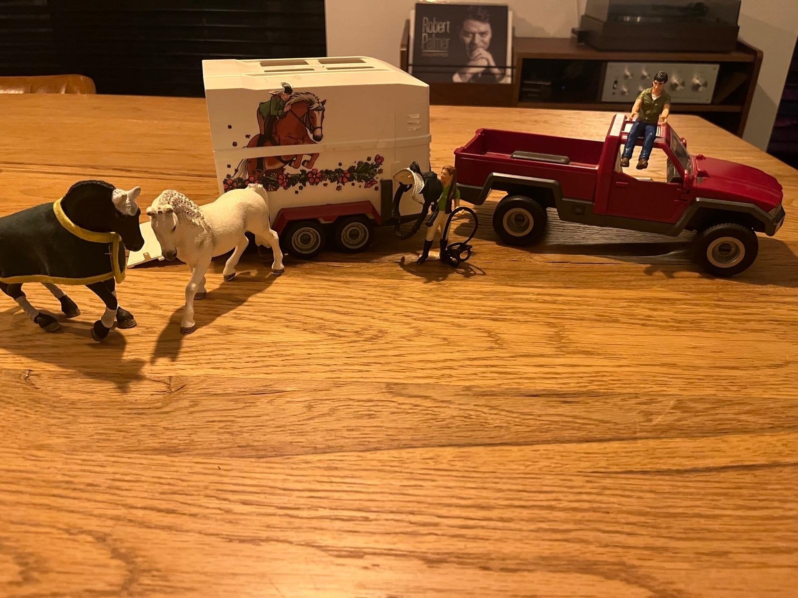 Schleich paardentrailer met pick-up en 2 paarden, Ophalen, Gebruikt