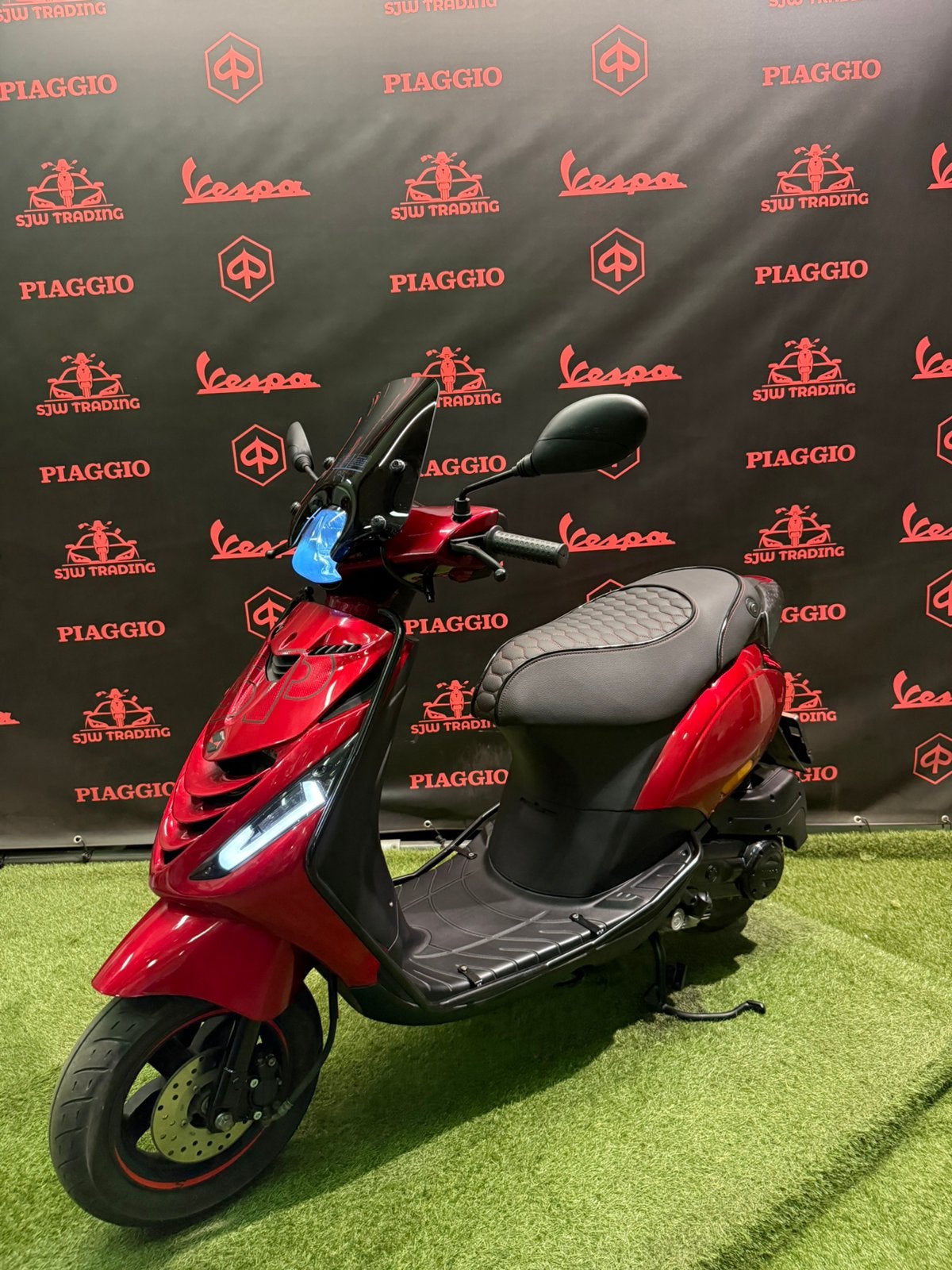 Piaggio Zip 2020 Brom! SP Candy Red / RS Zadel / Garantie!, Zip, Ophalen of Verzenden, Benzine