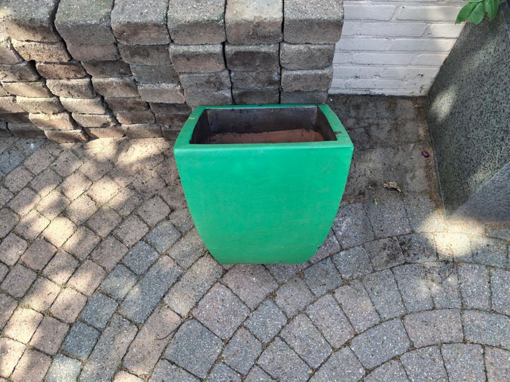Gratis bloempot, Tuin en Terras, Bloempotten, Ophalen, Gebruikt, 40 cm of meer, Vierkant