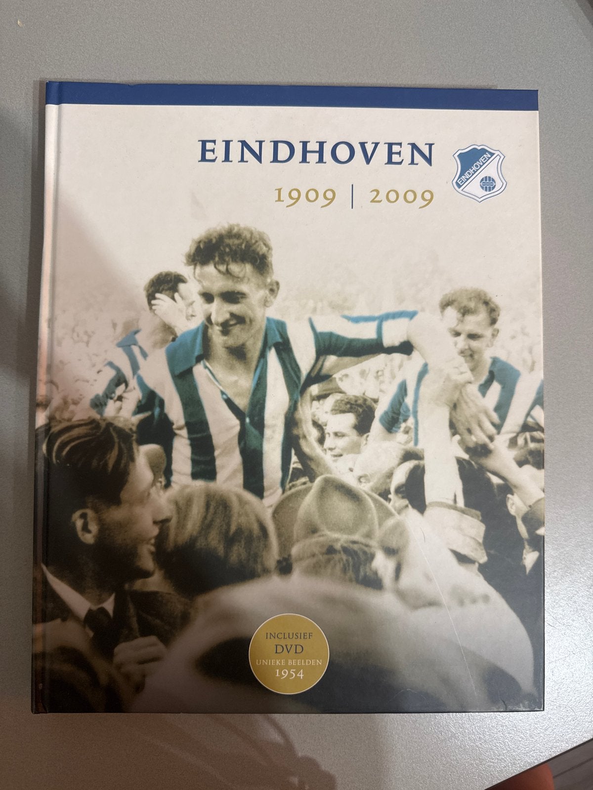 Eindhoven 1909-2009 Boek + DVD - Geschiedenis FC Eindhoven, Ophalen of Verzenden, Zo goed als nieuw, Balsport