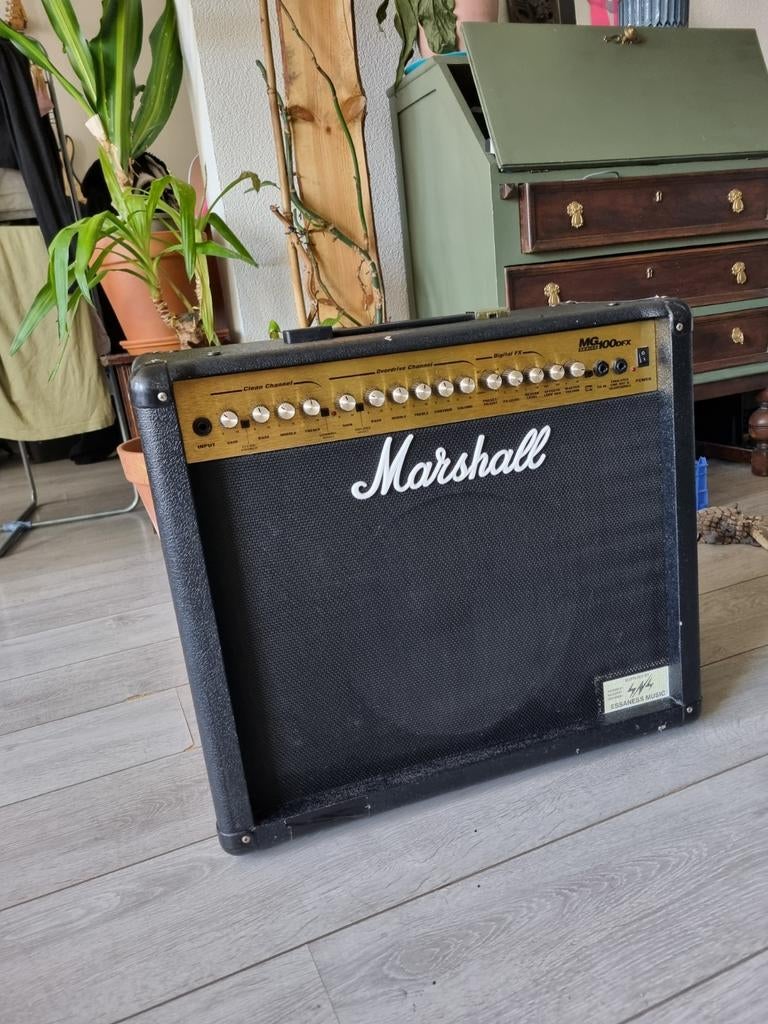 Marshall MG 100 DFX, Muziek en Instrumenten, Ophalen of Verzenden, Gebruikt, 100 watt of meer
