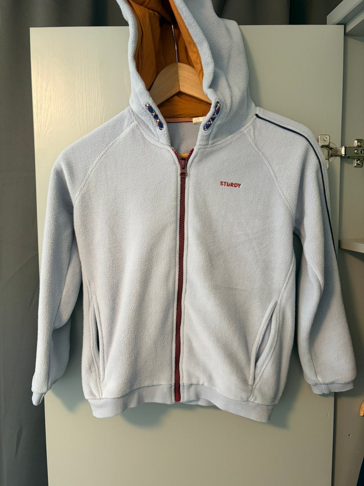 Sturdy, Ophalen of Verzenden, Zo goed als nieuw, Jongen, Trui of Vest