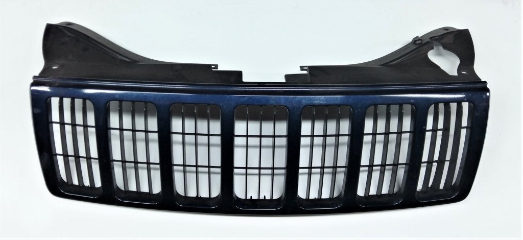Jeep Grand Cherokee grille 2005-2007, Gebruikt, PO Box 21-8004 | Auburn Hills, MI 48321-8004, Ophalen of Verzenden, Jeep