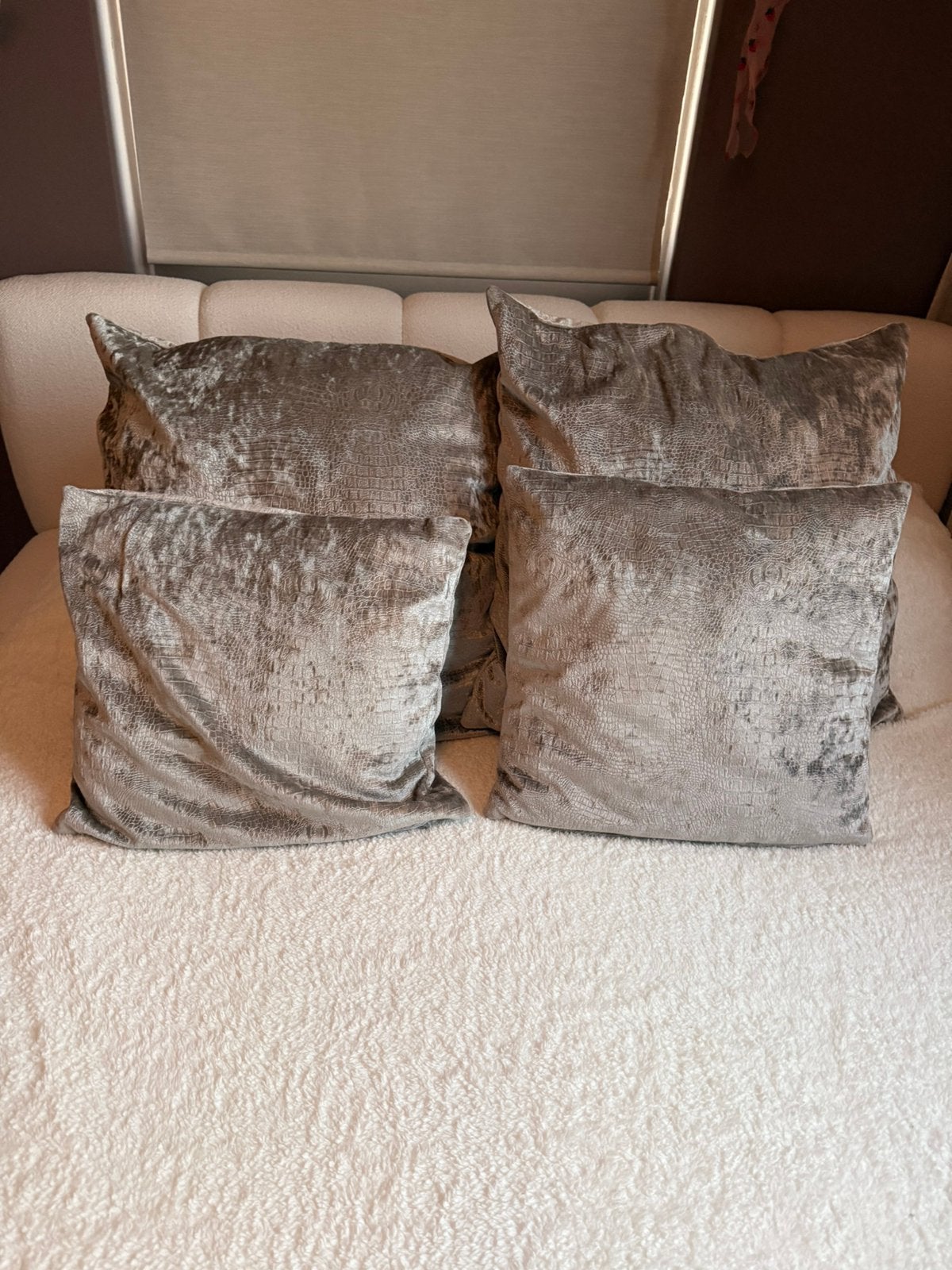 Decoratie kussens woonkamer, Ophalen of Verzenden, Zo goed als nieuw, Wit, Vierkant