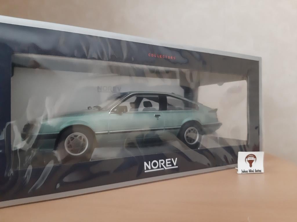 Opel Monza 2.5 E Beryll Groen Metallic 1983 van Norev 1:18, Auto, Norev, Ophalen of Verzenden, Norev