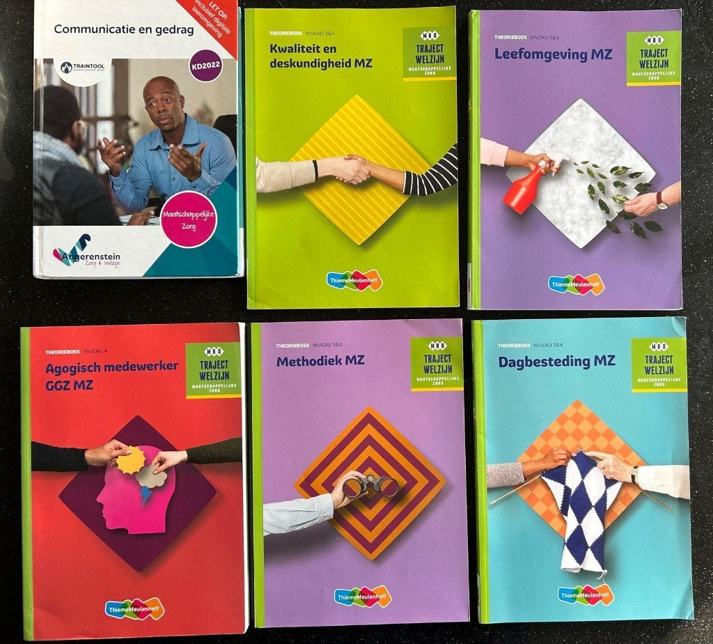 MBO Zorg schoolboeken, Boeken, Gelezen, Overige vakken, Diverse auteurs, Ophalen of Verzenden