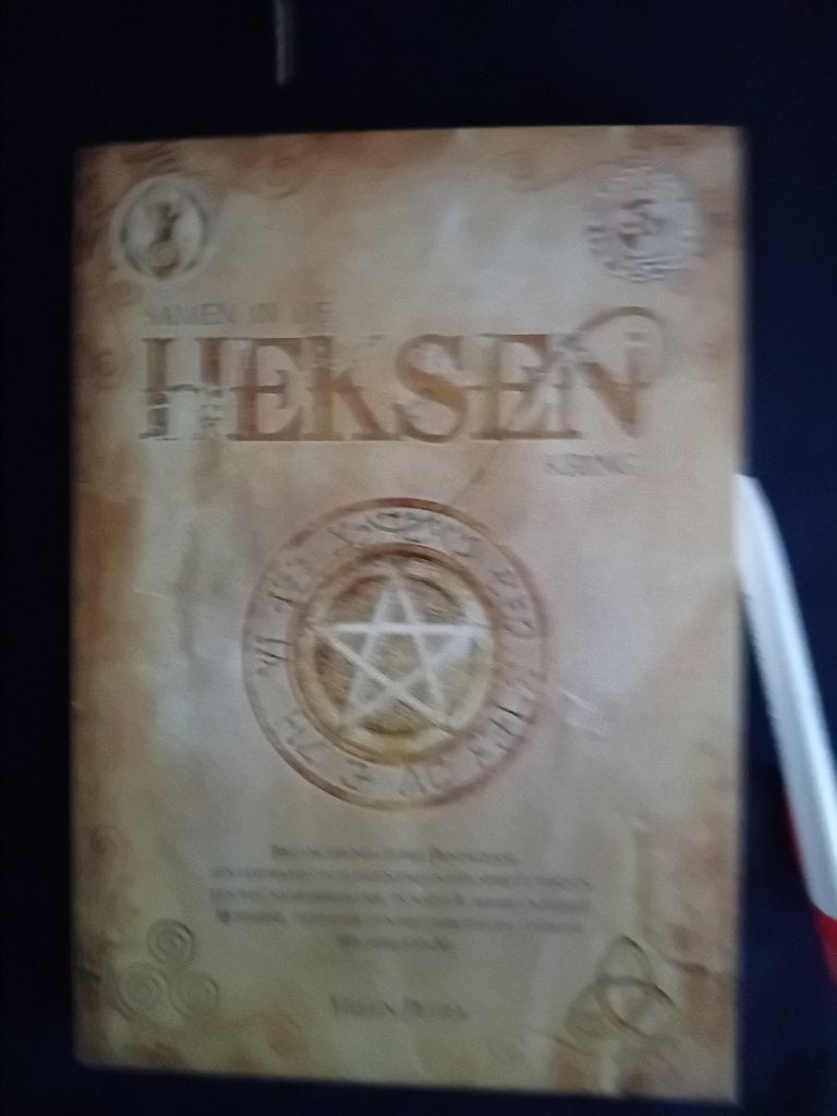 Samen in de HEKSEN kring., Ophalen of Verzenden, Zo goed als nieuw, Overige onderwerpen, Achtergrond en Informatie
