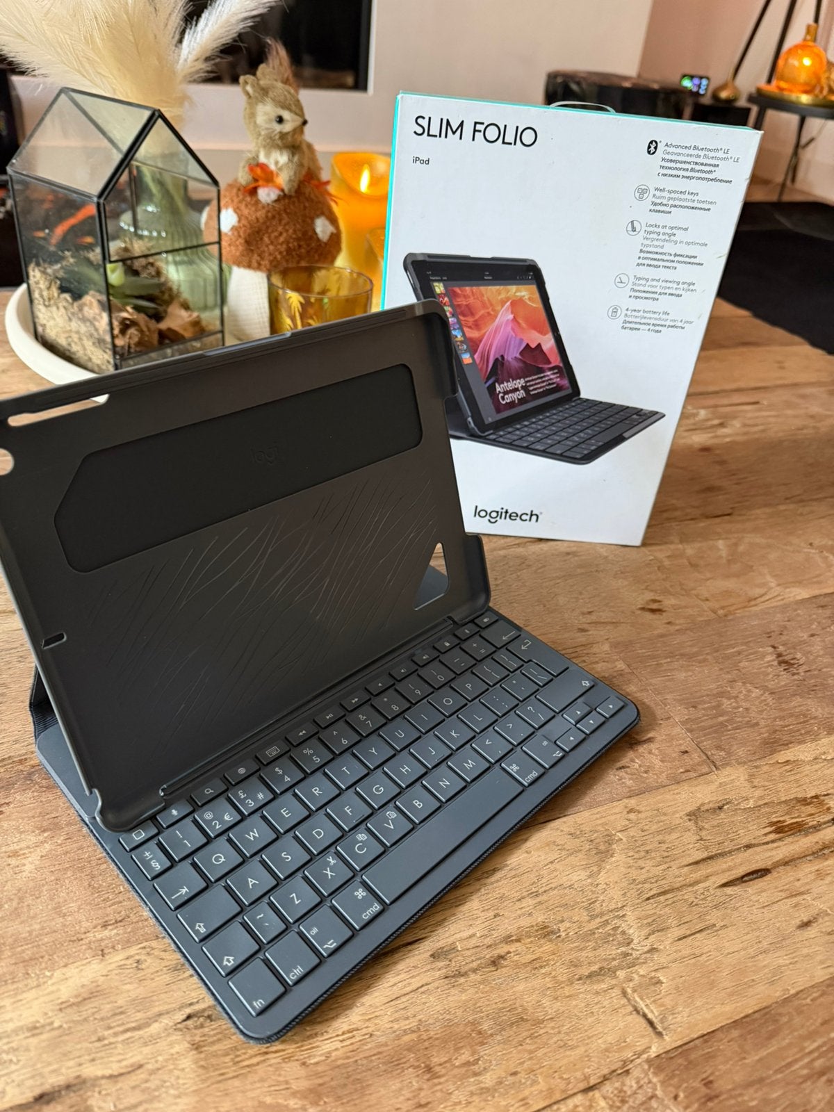 Logitech Slim Folio toetsenbord iPad 5e/6e gen 9,7 inch, Computers en Software, Ophalen of Verzenden, Zo goed als nieuw, 10 inch