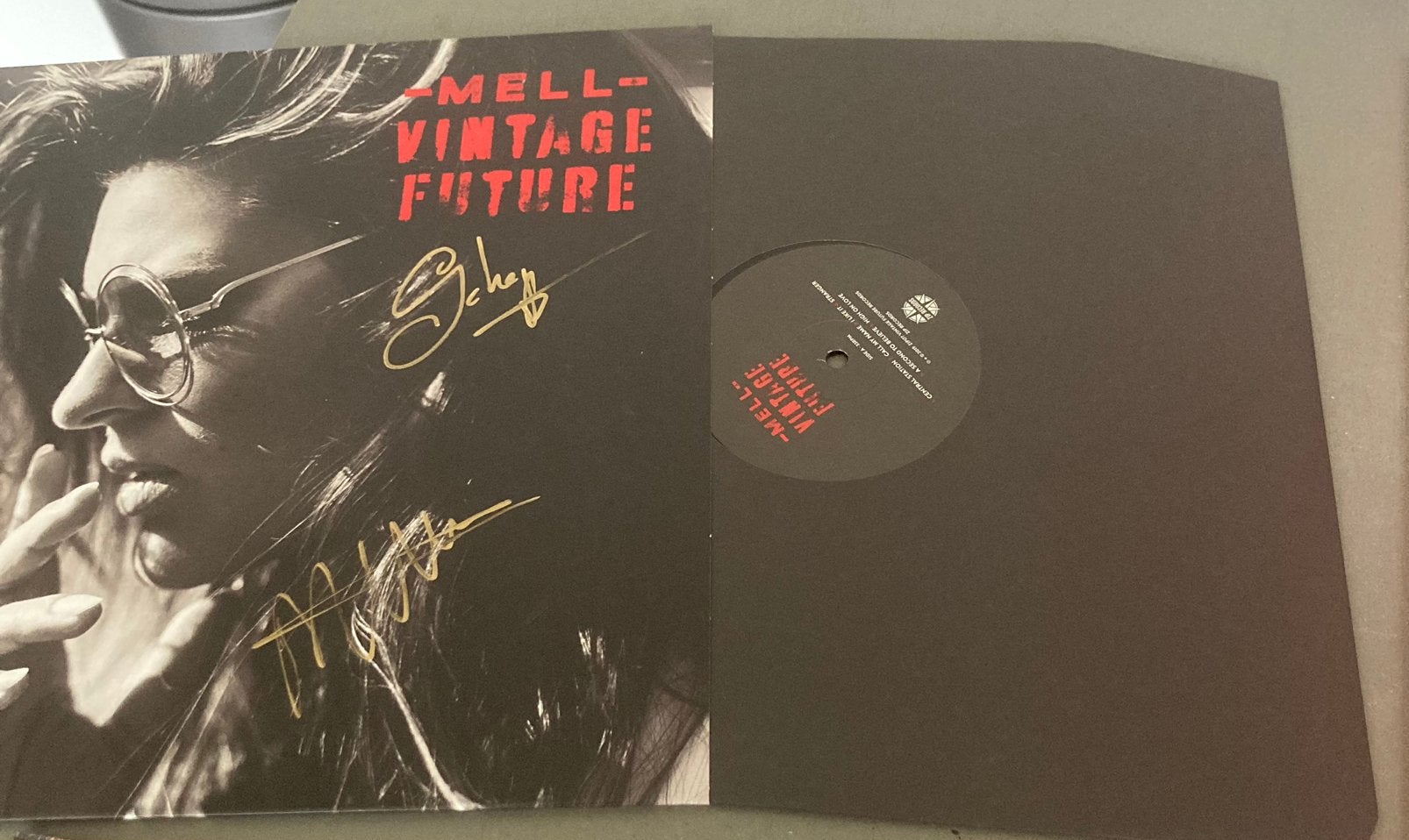 LP ‘signeren’ MELL - vintage future, Cd's en Dvd's, Ophalen, Nieuw in verpakking, Overige formaten, LP