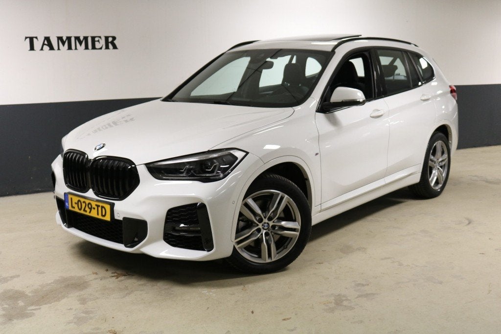 Bmw X1 SDRIVE20I HIGH EXEC.M-Sport.  -KM:28335  -Stuurverw.-, Auto's, 1998 cc, Euro 6, Wit, Leder