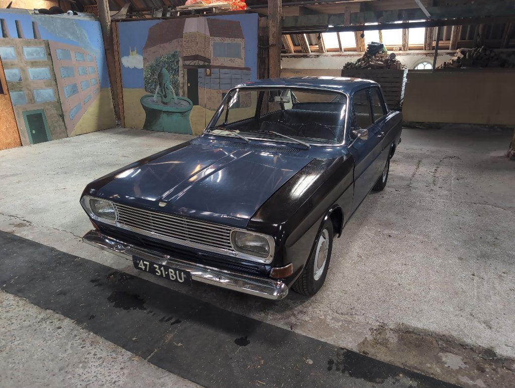 Ford Taunus 15M 1966, Auto's, Ford, Voorwielaandrijving, Overige modellen, 4 cilinders, Handgeschakeld
