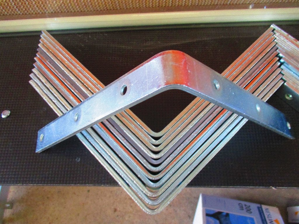 24 stuks Dorpel/hoekanker 200x200x25 gegalvaniseerd, Ophalen, Nieuw, 250 mm of meer, Overige typen