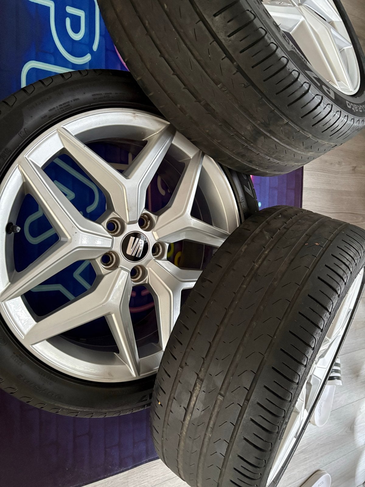 Seat ibiza FR 17 inch velgen&banden 5x100 zeer nette velgen, Auto-onderdelen, Ophalen, Gebruikt, Banden en Velgen, 17 inch