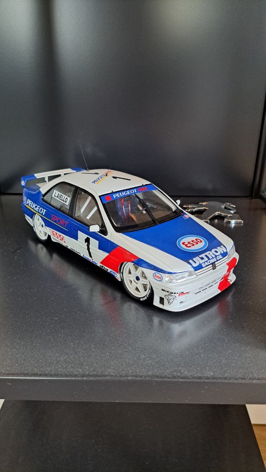 Peugeot 405/508/E-Legend 1:18 in Nieuwstaat, Overige merken, 1:50 of kleiner, Auto, Nieuw