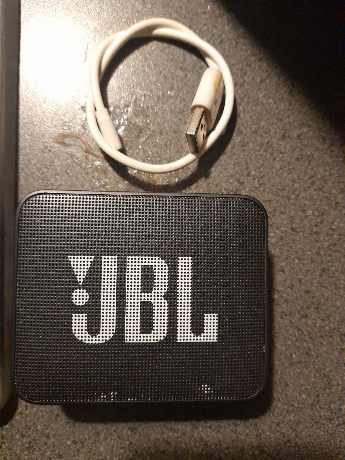 JBL Go 2 Draagbare Bluetooth Speaker Zwart met USB-kabel, Gebruikt, JBL, Ophalen of Verzenden, Draagbare speaker