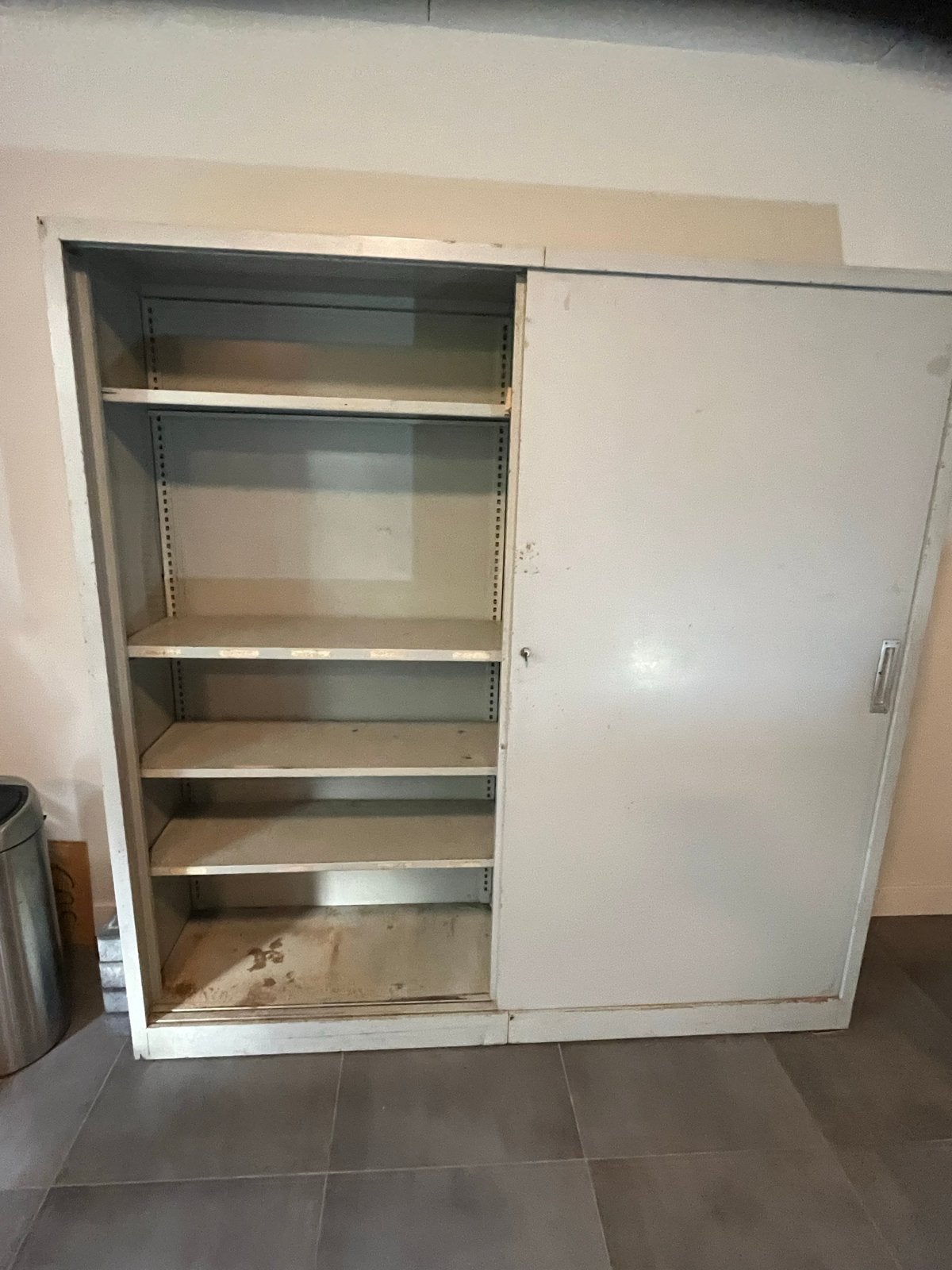 Werkplaats kast met schuifdeuren en legplanken, Huis en Inrichting, Kasten | Overige, Ophalen, Gebruikt