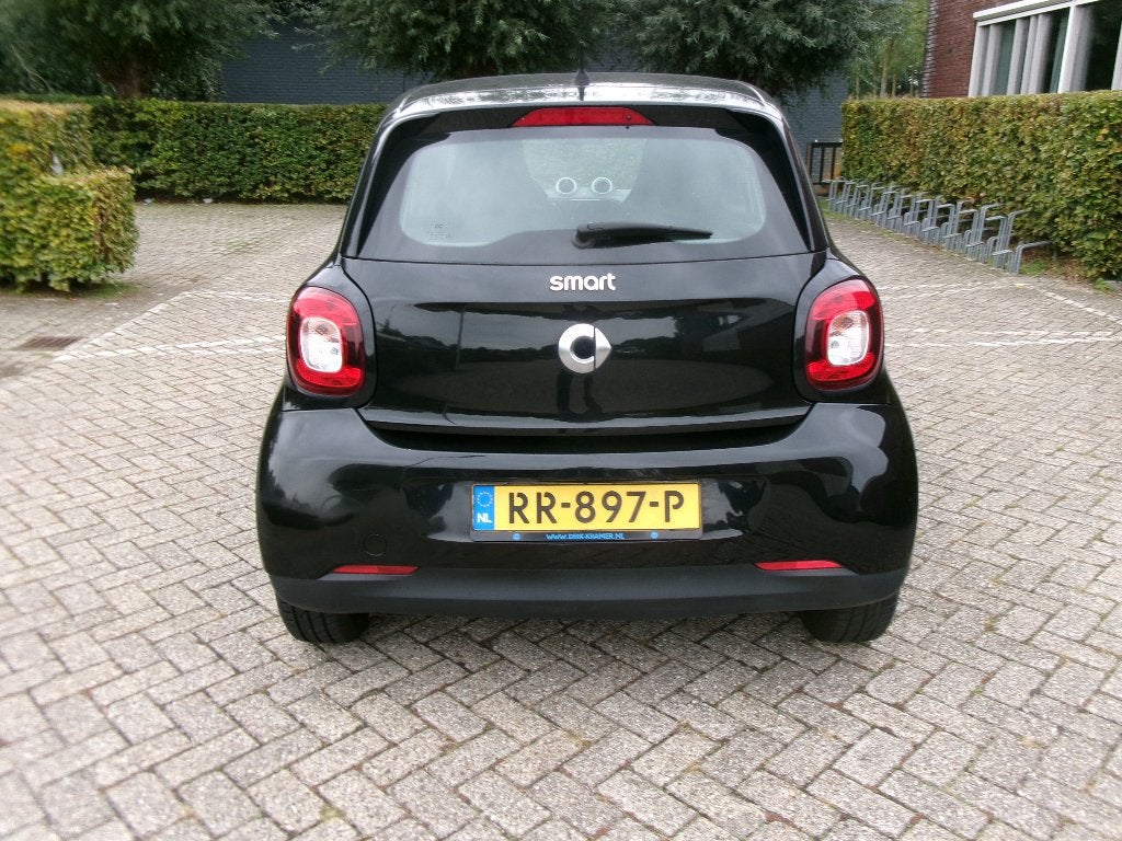 SMART FOR FOUR 1.0 PURE S&S ZWART AIRCO-NAVI-CRUISE 2018., Auto's, Dealer onderhouden, 4 stoelen, Zwart, Origineel Nederlands