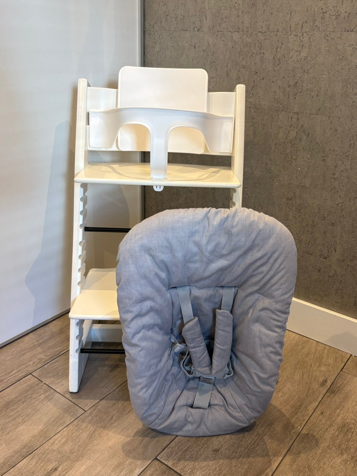 Zeer complete set , nieuwste model stokke tripp trapp stoel, Kinderen en Baby's, Ophalen of Verzenden, Zo goed als nieuw, Meegroeistoel