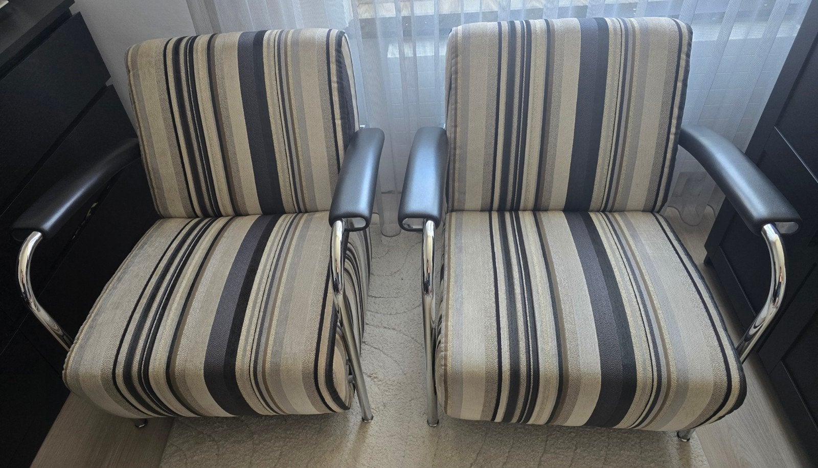Leolux Scylla fauteuils – set van 2 – zeer nette staat, Huis en Inrichting, Ophalen, 75 tot 100 cm, 50 tot 75 cm