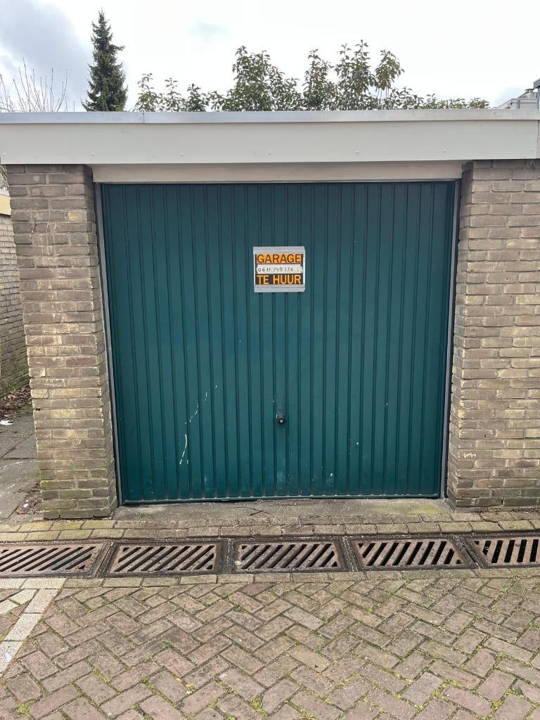 Garage / opslagruimte van 18m2 te huur in Dordrecht, Auto diversen, Autostallingen en Garages