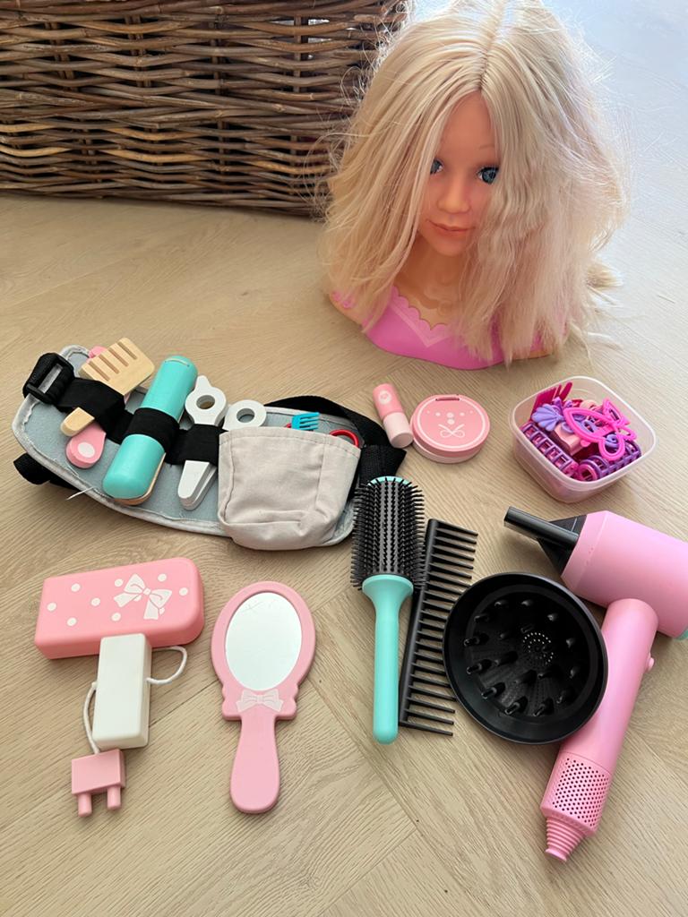 Kaphoofdmet toebehoren - Complete kappersset voor kinderen, Ophalen, Zo goed als nieuw, Overige typen