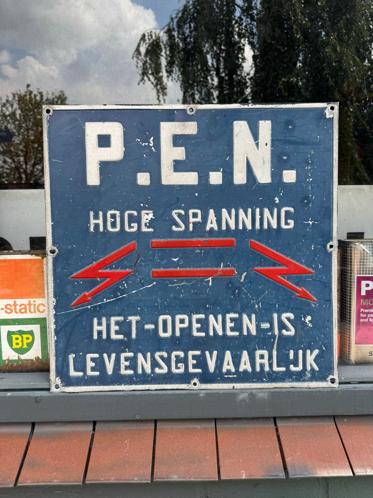 Vintage P.E.N. Hoogspanning Bord - Levensgevaarlijk, Ophalen of Verzenden, Gebruikt, Reclamebord