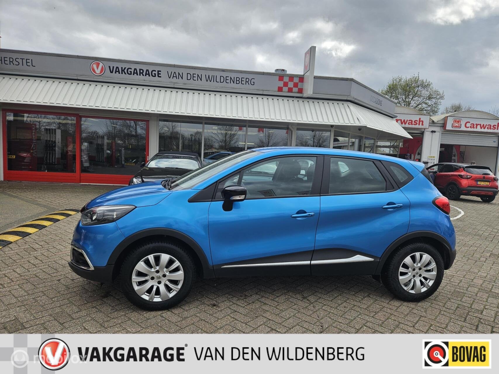 Renault Captur 0.9 TCe Expression, Voorwielaandrijving, Gebruikt, Blauw, 49 €/maand