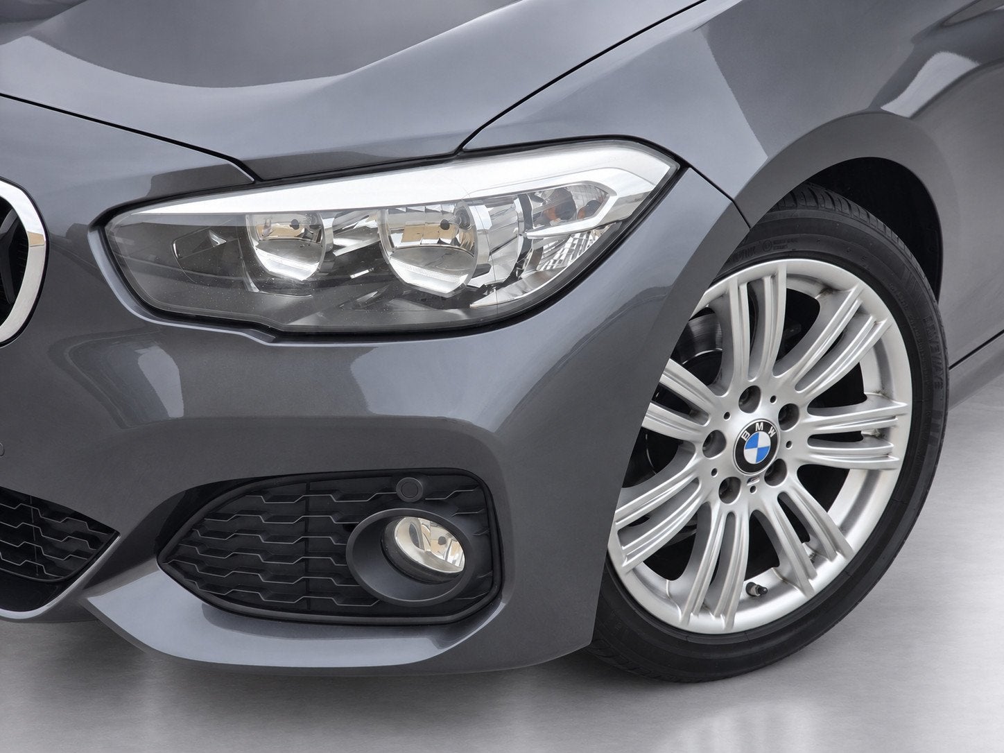 BMW 1-serie 118i M-sport|Navi|Stoelverw|PDC, 1-Serie, Met garantie (alle), Alcantara, Bedrijf