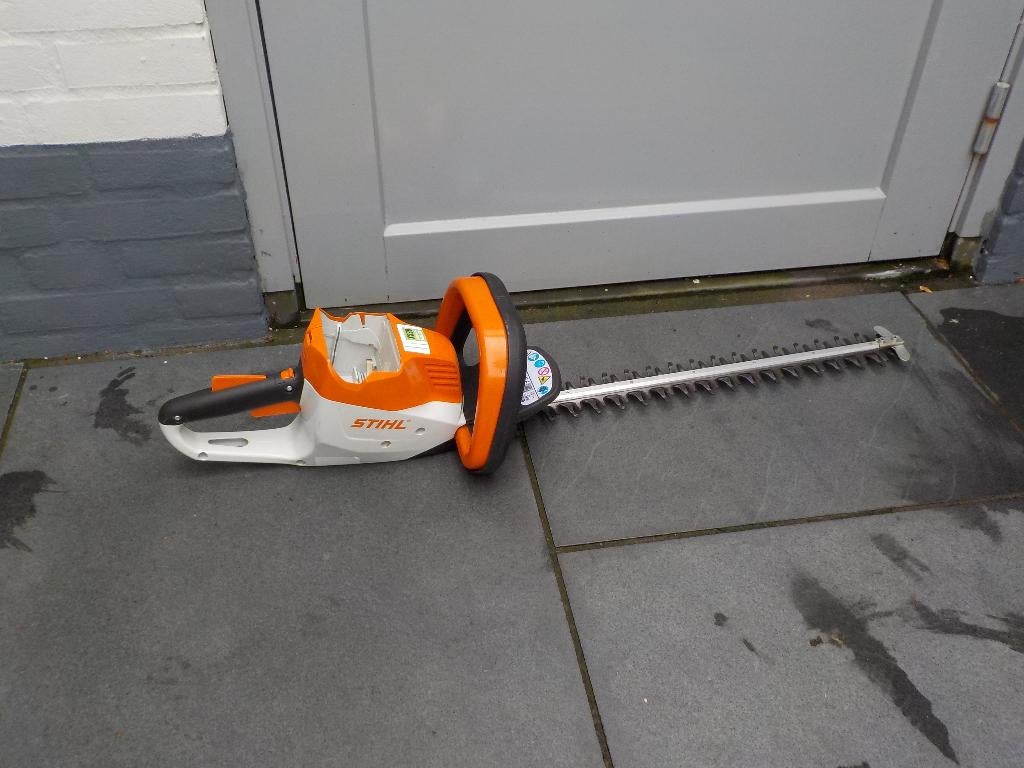 Stihl HSA 56 Heggenschaar, Ophalen, Zo goed als nieuw, Accu, Stihl