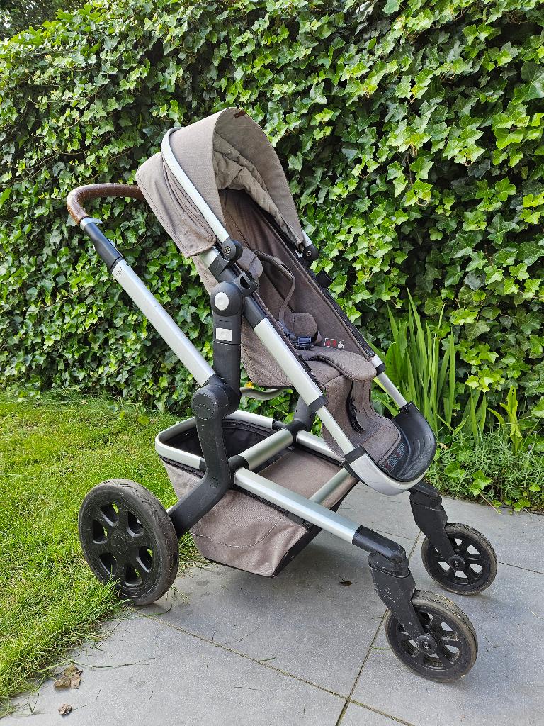 Complete Joolz Day 2 kinderwagen grijs, Kinderen en Baby's, Kinderwagens en Combinaties, Gebruikt, Verstelbare duwstang, Combiwagen