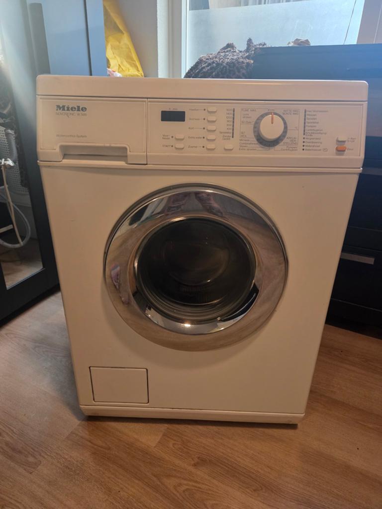 Wasmachine miele novotronic w 3616, 1200 tot 1600 toeren, Gebruikt, 4 tot 6 kg, Ophalen of Verzenden
