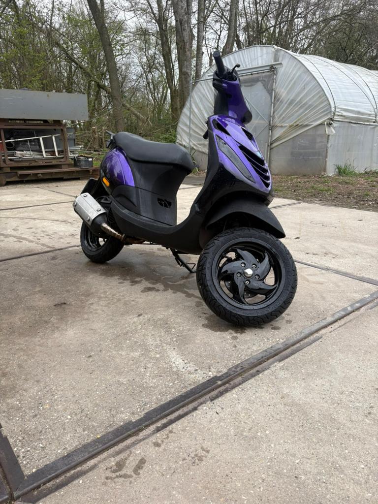 Zip 172cc A1, Fietsen en Brommers, Ophalen, Zo goed als nieuw, Benzine, Zip